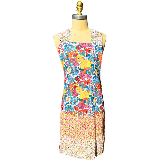 🧶 Big Bird’s Doily Bloom — Handmade Reversible Crossback Apron